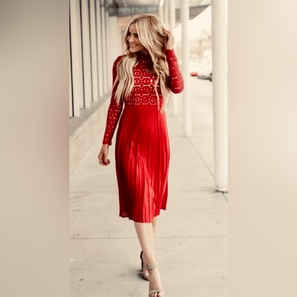 Ivy City Co Arabella Midi Dress Long Sleeve Lace Bodice w Pleated Skirt